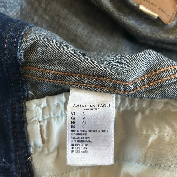 American Eagle Distressed Denim Jacket Small - Picture 8 of 9